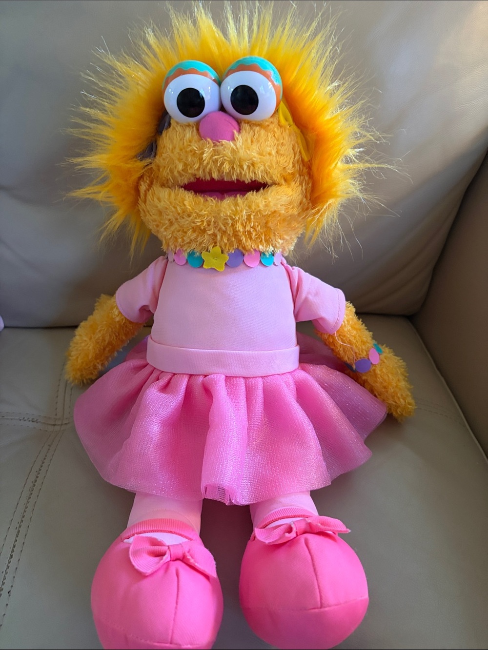 Sesame Street Zoe Plush Yellow and Pink Character Doll - Soft Kids Toy like new